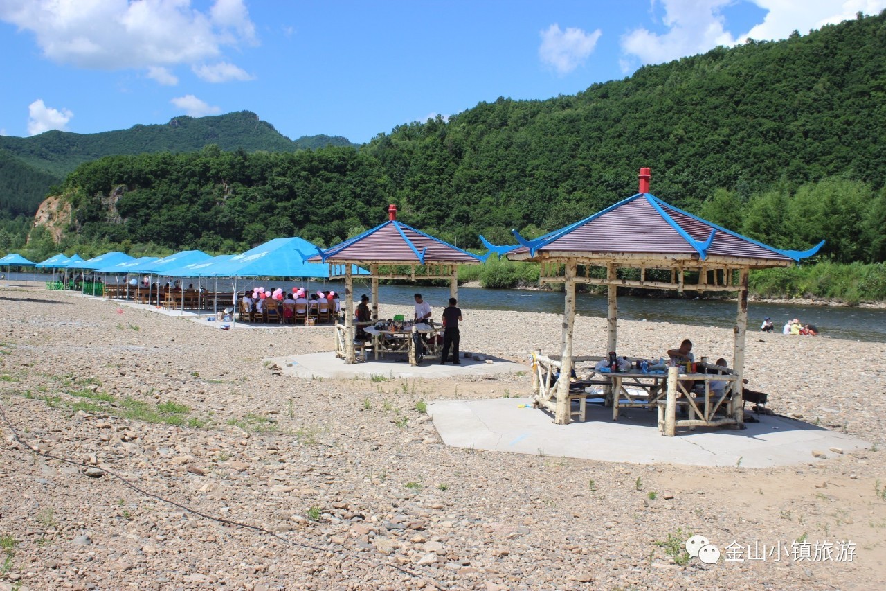 伊春○金山屯 ▏缤纷夏日 金山小镇各大景区人气那叫