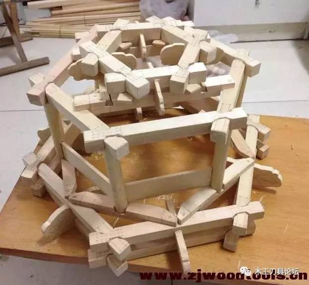 大二学生新手作品,第一个榫卯结构六角重檐亭子,有没有觉得做的有些