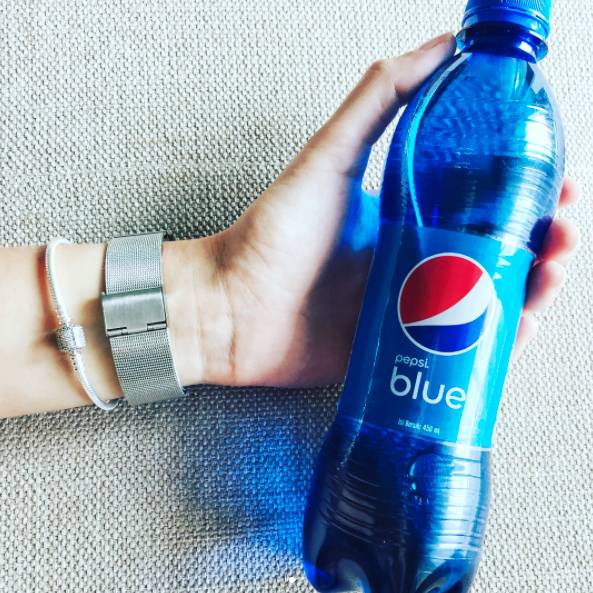 蓝可乐为什么是蓝色