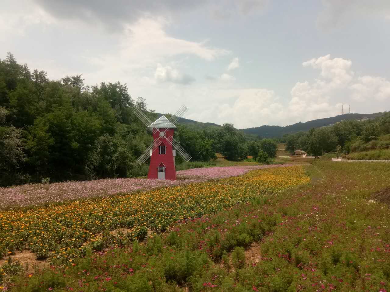 宜君县花溪谷景区生态旅游助力脱贫攻坚