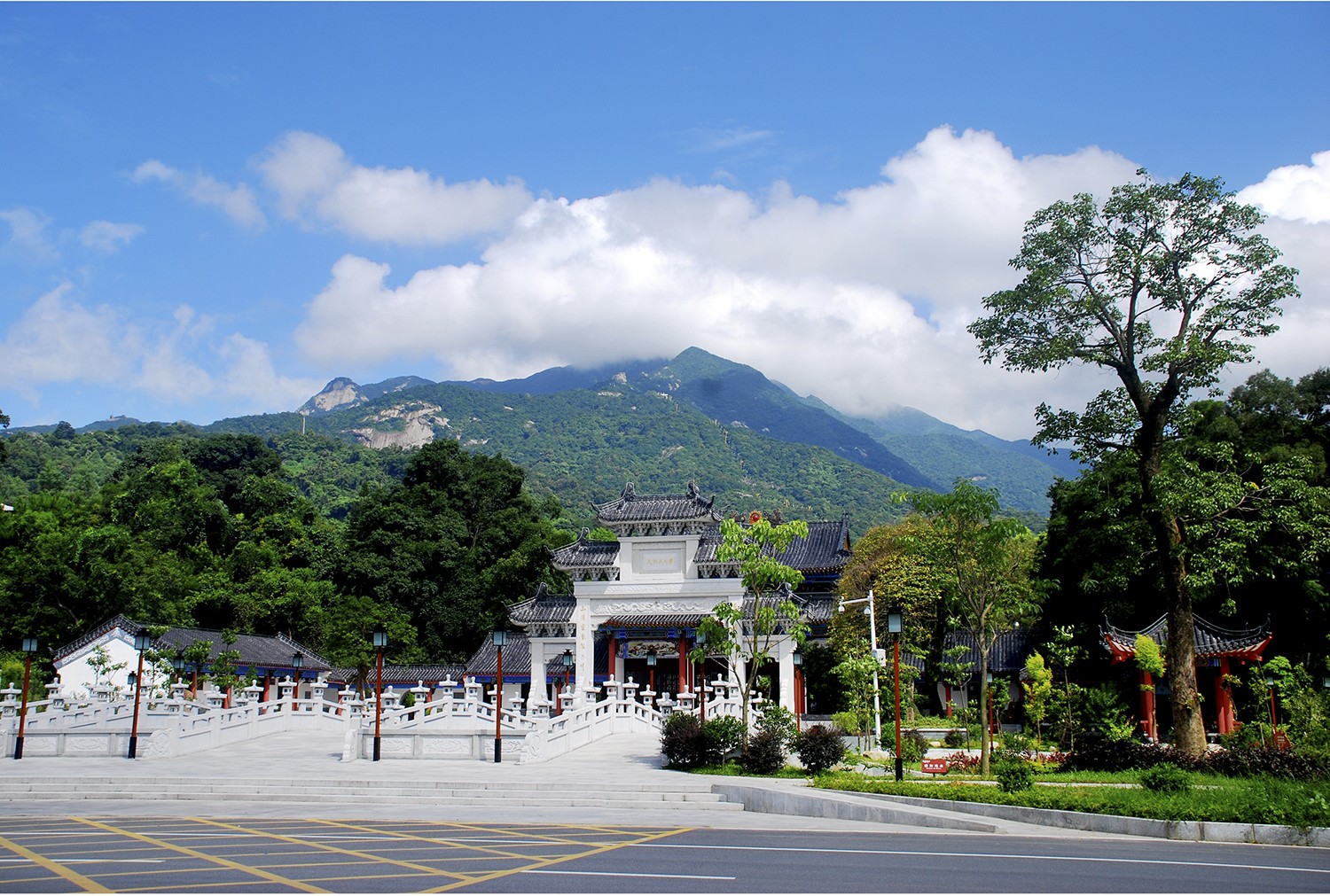 空气质量好 外加慢节奏简直就是贴在惠州身上的标签 惠州有山,有海,有