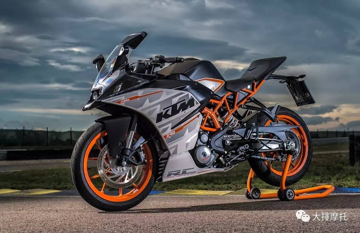 ktm rc390suzuki gsx-250rkawasaki ninja250