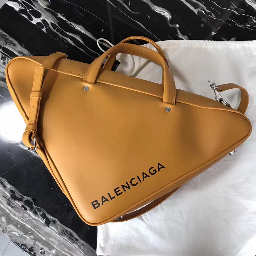 巴黎世家/balenciaga 17最新款 小牛皮小号 三角包