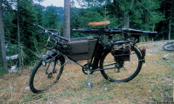 自行车曾经是这个部队专属的座驾