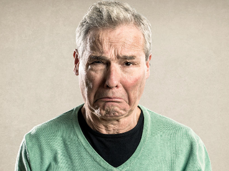 老人经常哭泣 要小心是心理疾病的征兆