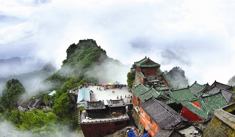 武当山流出人口_武当山图片风景图片