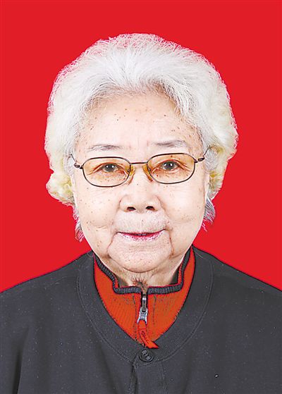 演员田华