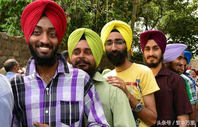 军纪森严的军营里,印度士兵为何可以戴各种颜色的头巾?