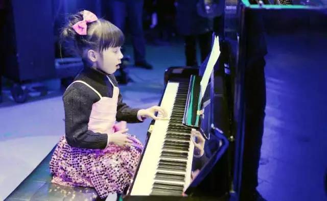 陈老师—独创儿童钢琴教育-义乌蒙乐艺术培训中心