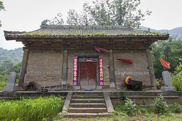 河南林州发现四梁八柱式古代木质梁柱结构建筑