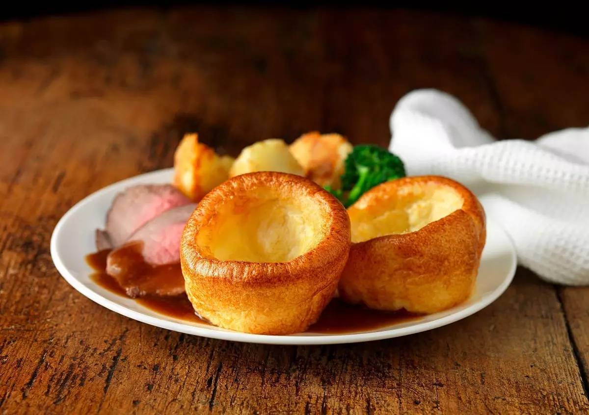 aaron带你吃天下丨yorkshire pudding and roast beef