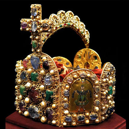 神圣罗马帝国皇帝王冠巴伐利亚国王王冠丹麦及挪威国王克里斯蒂安五世