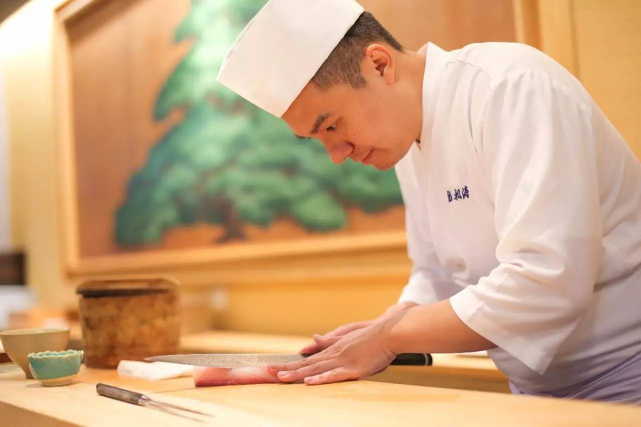 松涛日本料理厨师长刘和泰:他想复刻150年前的