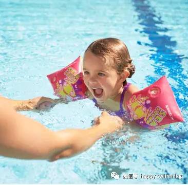 【游泳疑惑】关于孩子怎么学游泳?听听专业游