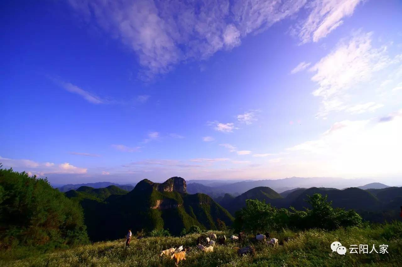 重庆各区县最高山排名,云阳的云峰山1809米,居然是排在.