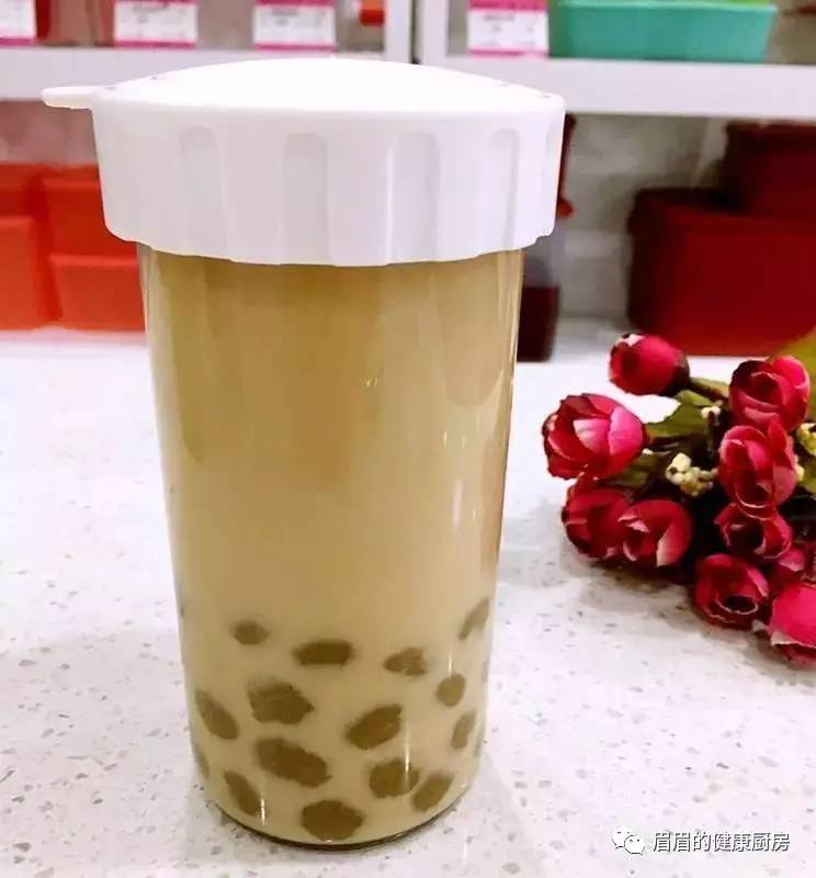 夏日冰爽饮品——台湾珍珠奶茶