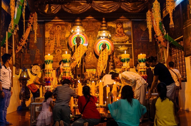 在柬埔寨这个宗教色彩浓厚的国家,分布着众多寺庙,其中,最有灵验的
