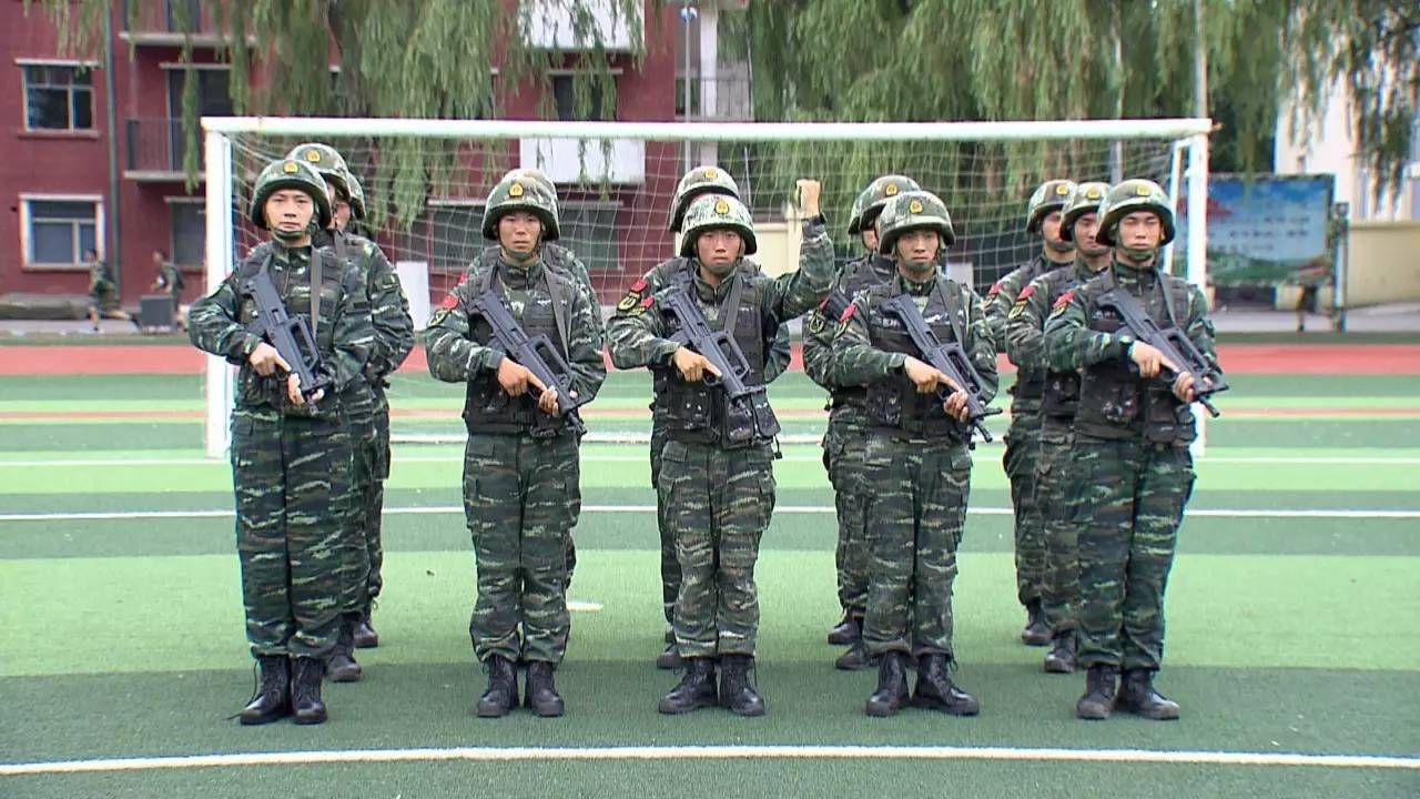 当兵的人(一):武警特战 铁血军魂