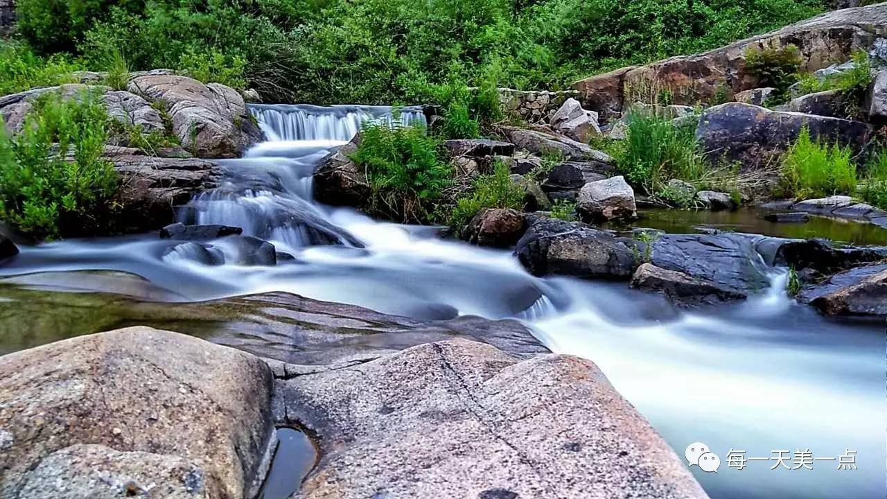 镜泊湖大峡谷——溪石柔美的惹游谷