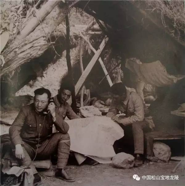 1944年,怒江战役期,宋希濂(在)在前线指挥所