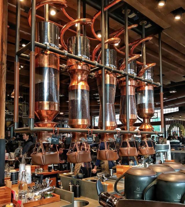 是美国西雅图大名鼎鼎的starbucks reserve,roastery & tasting room