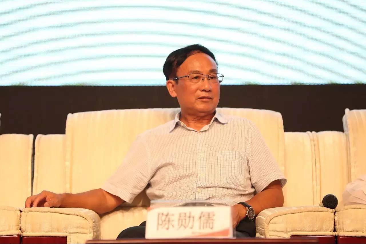 中国品牌建设促进会理事长刘平均发言 云南省茶叶流通协会会长陈勋儒