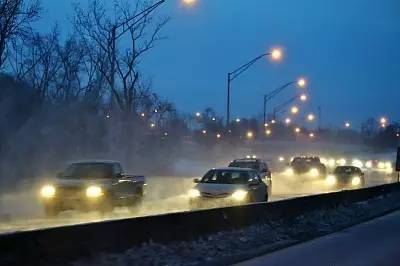 雨天开车视线不清?因为你没注意这三大问题!