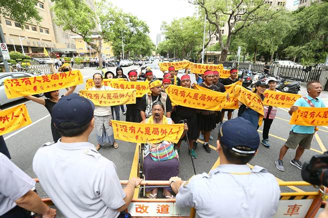 台湾的人口民族_台湾人口分布图