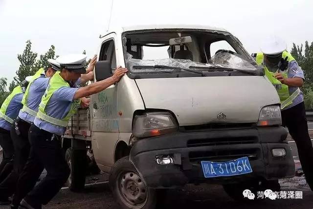 济广高速菏泽段发生一起交通事故,造成人员伤亡