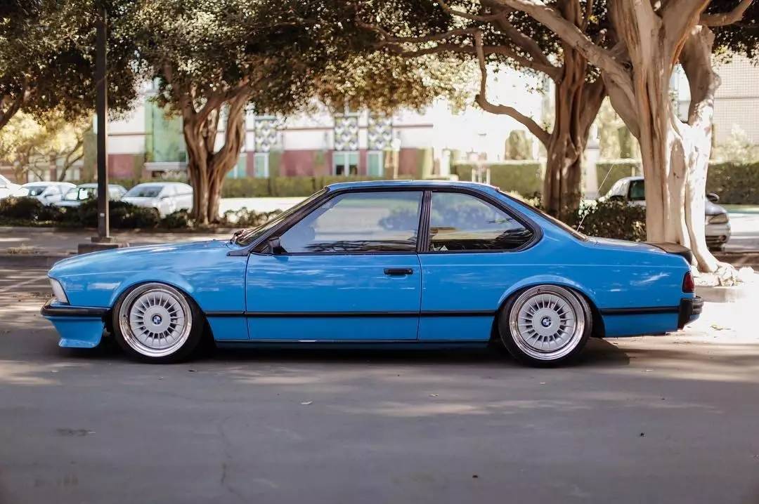 经典"鲨鱼头"bmw e24