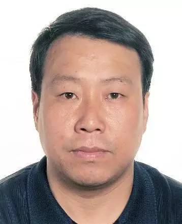 社会 正文  王建峰,男,汉族,1970年06月20日出生,户籍地:陕西省西安市