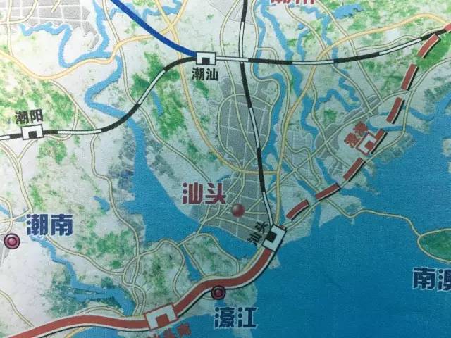 汕头火车站将集高铁,城轨,轻轨,市内交通为一体,西接珠三角,北连厦漳图片