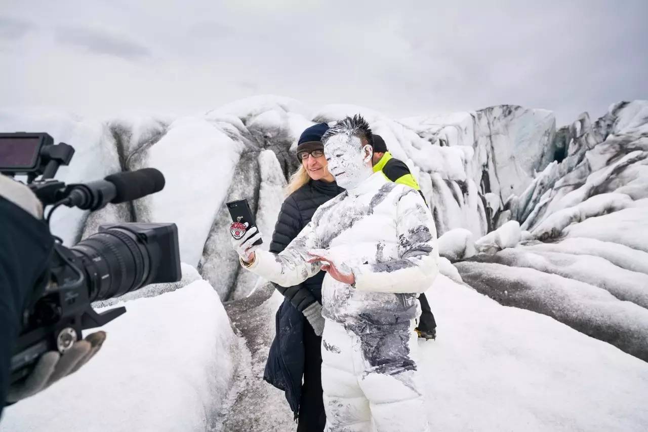 这一季最具艺术气息的男装广告出自「羽绒之王 moncler」品牌再度力邀