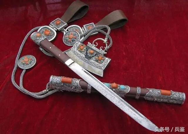 民族风格大杂烩造就的一代名器:蒙古刀