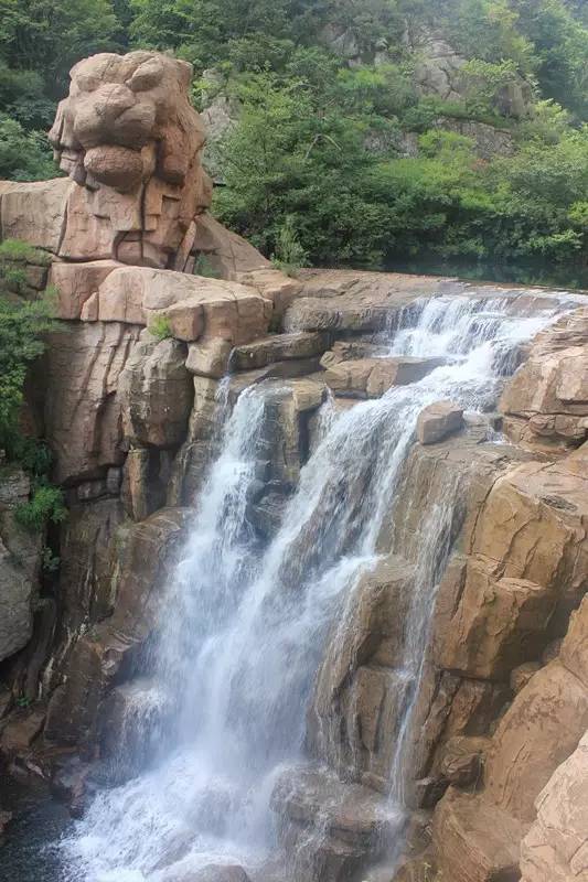 当崂山遇到雨雨雨,瀑布飞泉已美炸!