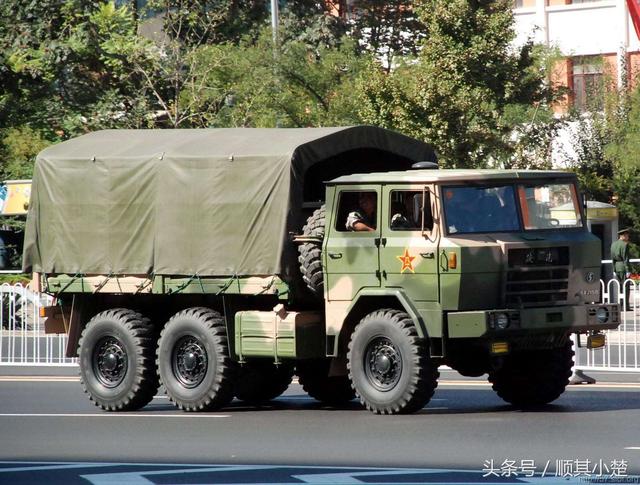 中国火炮牵引车"陕汽sx250"