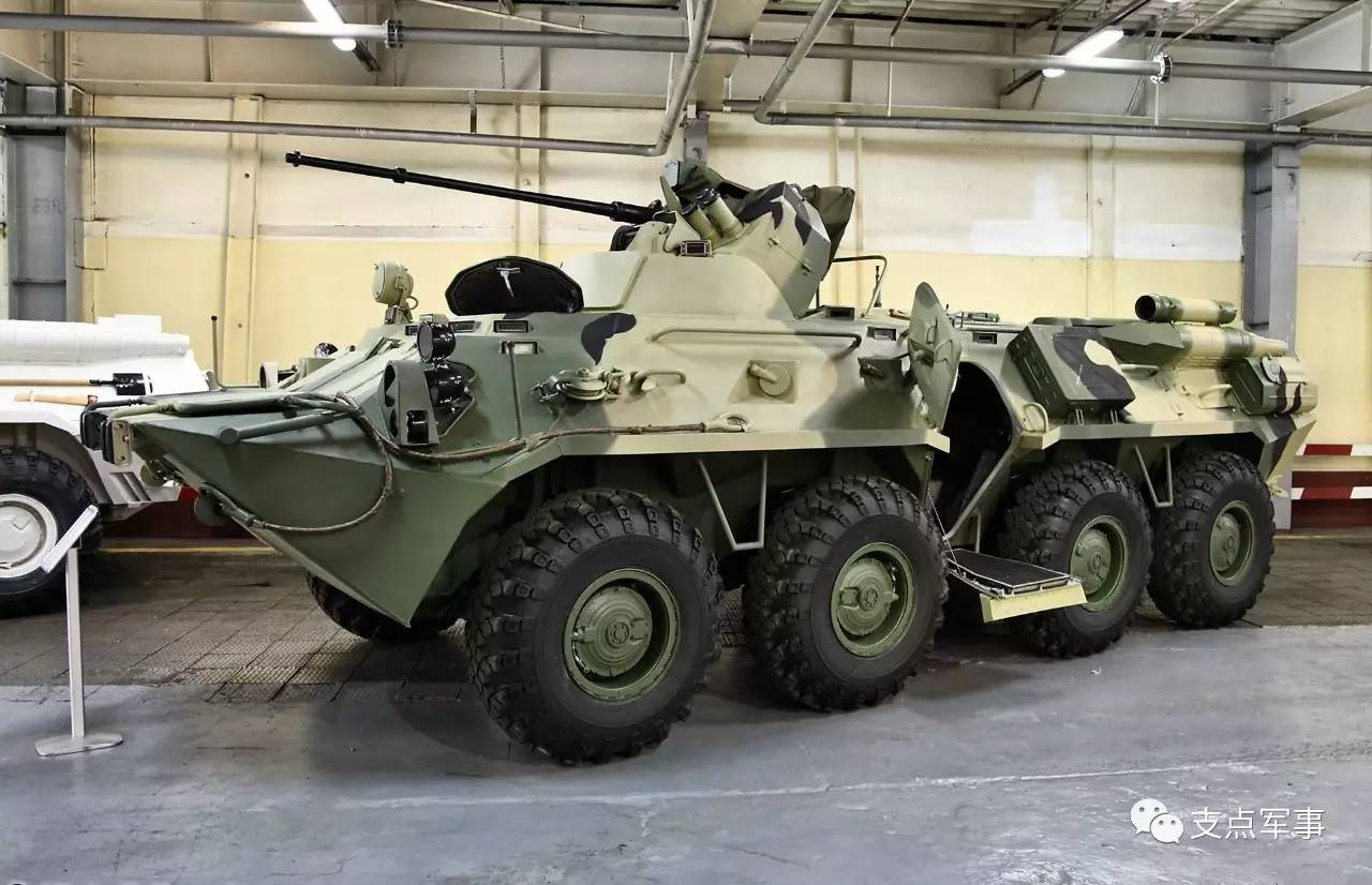 正在测试的最新式装甲运兵车,其将取代整个系列的俄罗斯轮式装甲车