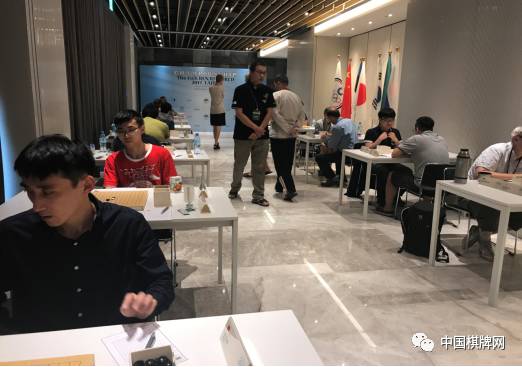 五子棋世锦赛如火如荼梅凡与林皇羽并列同行