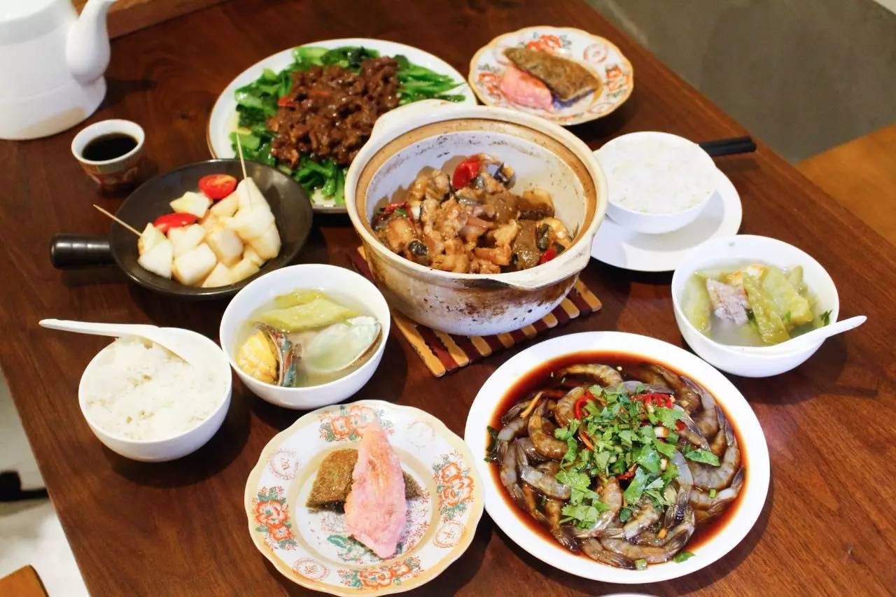 广州的潮汕餐厅数不胜数,偏偏这家成了文青们的私人食堂