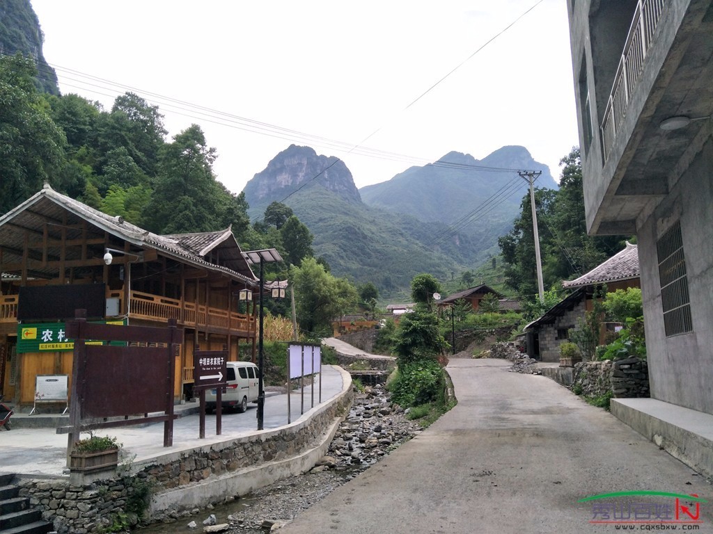 这趟耍安逸了露营洗野澡行走酉阳楠木庄