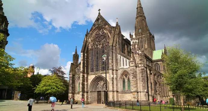 格拉斯哥大教堂 :苏格兰仅有的中世纪大教堂,应该在每一位游客的