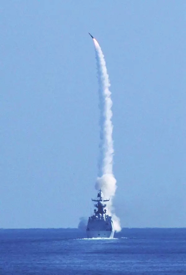 中国军舰展示垂直发射导弹先进技术 (部分素材来源:凤凰网,网络
