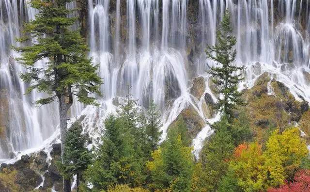 九寨沟最宽的瀑布_亚洲最宽的瀑布 若日朗瀑布 九寨之旅十二