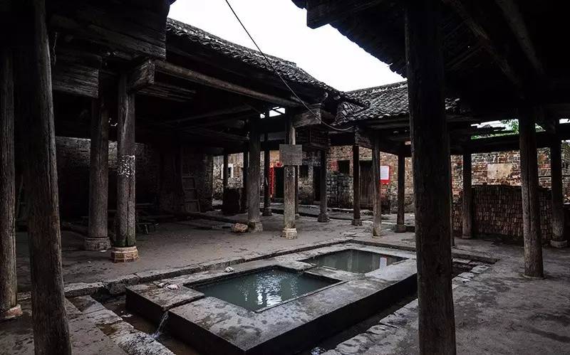 中国古建筑中的气口天井