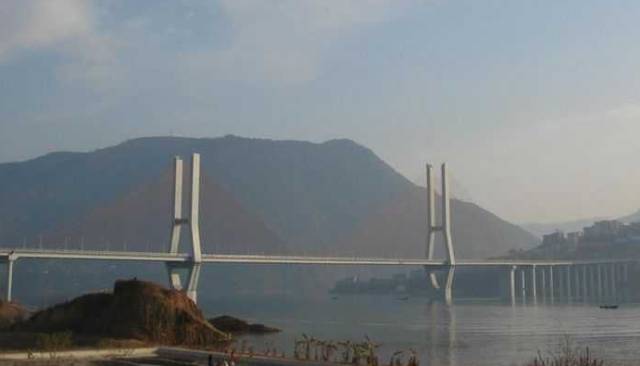 重庆地维长江大桥