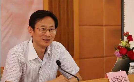 中国教育三十人论坛成员 中国教育学会副会长,华东师范大学教育学部