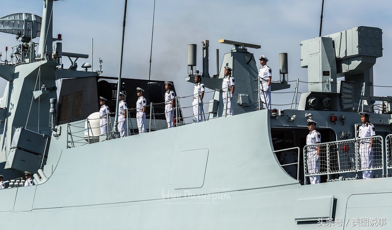 抵达海参崴的中国056a轻型护卫舰黄石号