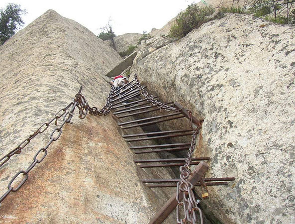 【华山的标志——北峰】之八:奇险华山—上北峰走《华山险道》