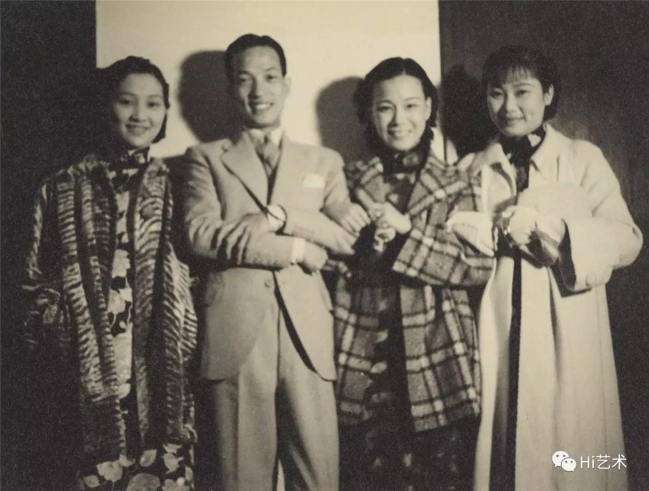 8月10日,"影后胡蝶"展览通过潘氏家族提供的200余张珍贵照片呈现了