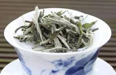 绿茶红茶白茶黄茶青茶黑茶,这下终于懂了!